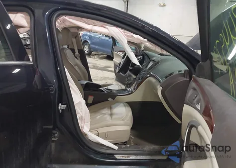 2014 Buick Regal Turbo z USA, uszkodzony, nr VIN 2G4GK5EX0E9325655